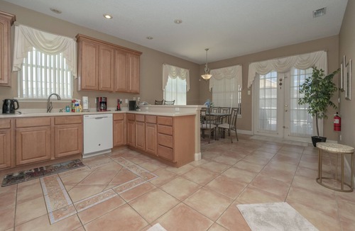 Tuscan Hills Villa | Spacious 5-bedroom Pool Villa in Davenport close to Disney and Attractions
