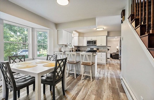 Brewer House | Spacious Colonial | Large Groups | Fire Pit