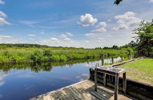 Green Pond House | Spacious Riverfront Cottage w/Dock in Green Pond!