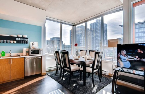 Belltown House | Speechless In Seattle! #1 Location - 2BR - Free Parking! (VR1)