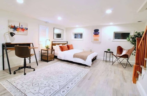 Kingman Park House | Studio Not Far from Capitol Hill, Walk to METRO