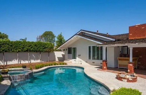 Brea House | Studio with private entrance and pool area