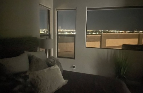 Northeast Heights House | Stunning Award Winning Hideaway Near Balloon Fiesta Park