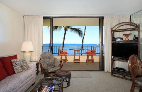 Kihei Apartment | SUGAR BEACH RESORT, #328 condo