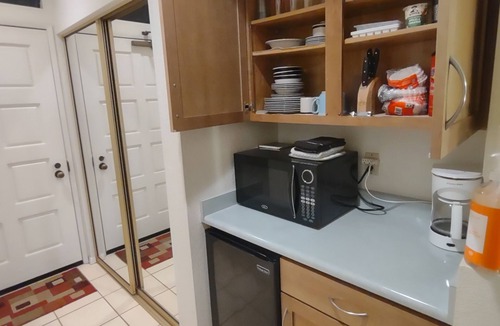 Wailea Condo | Sunny Top Floor Studio 10 Minute Walk from Wailea Beaches