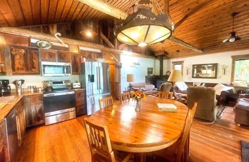 Bigfork Cabin | Swan River Retreat: 5 Cabins on River. Sleeps 30. Family Reunions!
