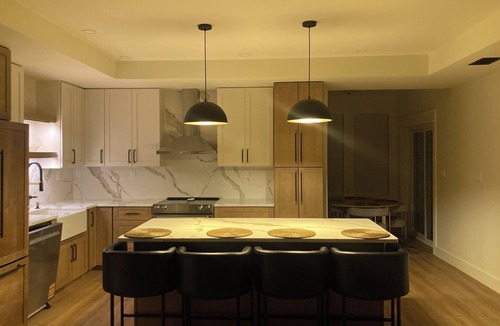 Brookland House | The Haven: Upscale 3BR DC Retreat for Intimate Stays & Gatherings