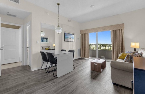 Florida Center Apartment | The Point · The Point, lux apartment, Close to Universal
