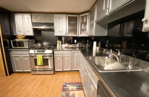 Capitol Hill House | The Smithsonian Vacation House - Walk To The Museums - Free Parking - Waterfront