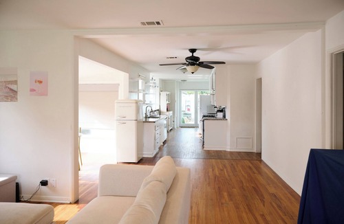 Westchester House | Tranquil 4-bedroom house in Los Angeles perfect for your getaway