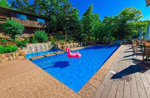 Village of Four Seasons Villa | Treetop Village76-3Bed3BathLakefrontLakeviewP