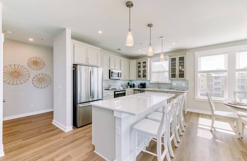 Bermuda Bay Condo | Turquoise Tide - Spacious End Unit, Sound Views & King En Suite