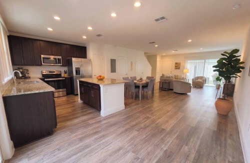 Buena Ventura Lakes House | Updated Family Retreat in Gated Resort Community - Pool, Gym, Near Parks & MCO