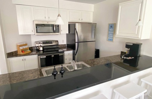 Northeast Virginia Beach Condo | Vacationing is easy in this newly refreshed beach condo!
