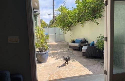 Venice Apartment | Venice Beach Cottage Retreat - Private & Peaceful