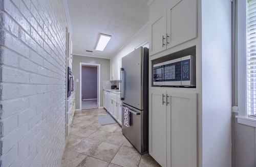 Prattville House | Walk to Downtown Prattville.Close to RTJ. 3BR/2BA.