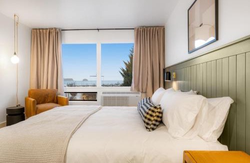 Juneau Apartment | Walkable luxe studio with view 7
