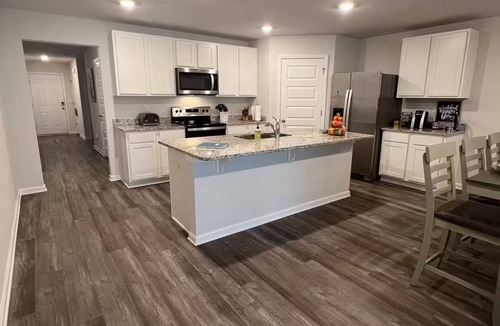 Crestview House | Welcoming Spacious Crestview Home w/Pool Access & Fire Pit