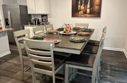 Crestview House | Welcoming Spacious Crestview Home w/Pool Access & Fire Pit