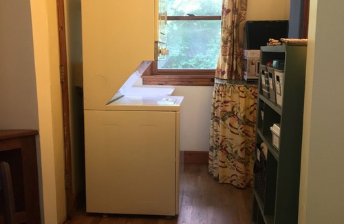 Robbinsville Cabin | Yellow Branch Farm House near Fontana Dam, Appalachian Trail, Level 2 EV Charger