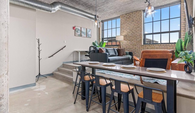 2KBD2BA Steps from Target Center+GYM+KTCHN+LNDRY