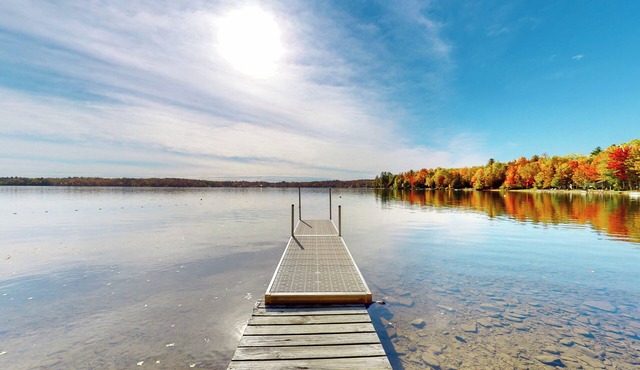3BR Lakefront Dog-Friendly w/Dock