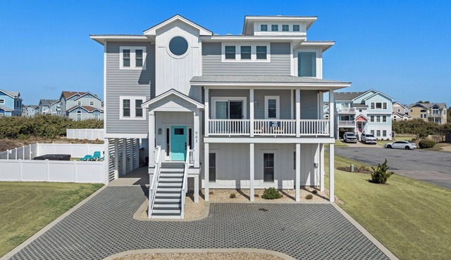 7BR | Private Pool | Hot Tub | Elevator | Deck