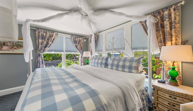 Aerie Bed and Breakfast