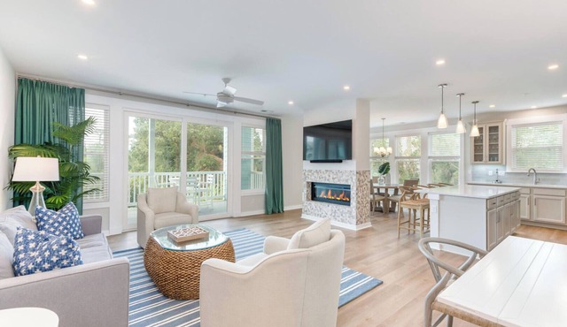 Amethyst Arc - Premium Corner Condo, Sunset Views, King Suite