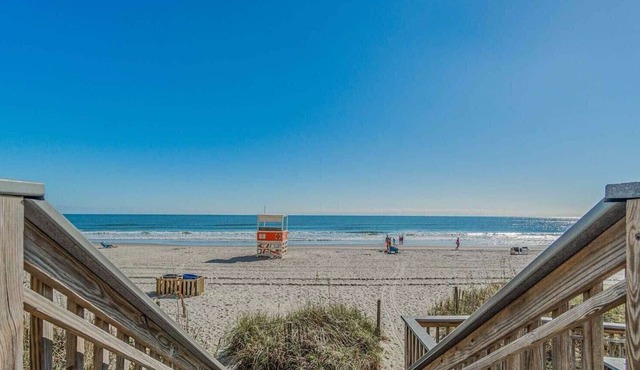 Beachfront Amenities, Ocean Boulevard Resort, 2-Bedroom Suite