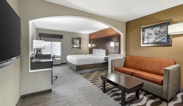 Best Western Plus Lee's Summit Hotel & Suites