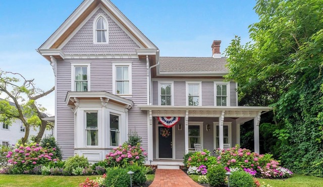 Buttonwood Mainstay - Historic Home Close to Beach