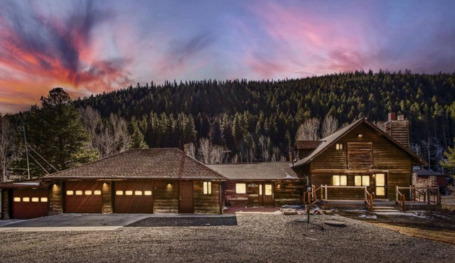 Cabin in Black Hawk w/Hot Tub and Fire Pit!