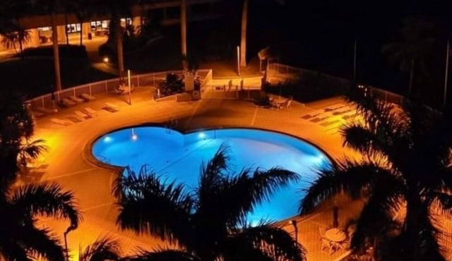 Caitlin's Beachfront Condo