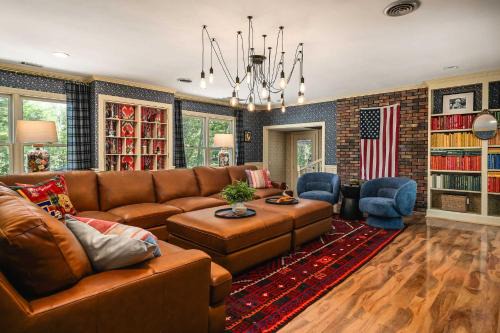 Cedar Hall - A Charming Vintage Estate