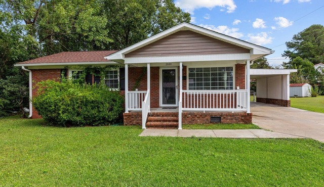 Charming 3-bedroom house in welcoming New Bern with WiFi, AC