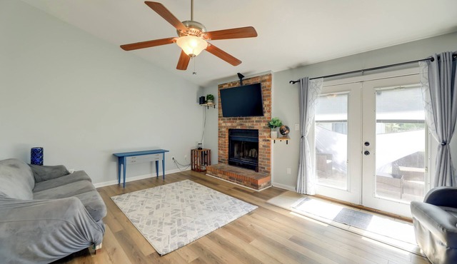 Charming Jacksonville Abode w/Patio!