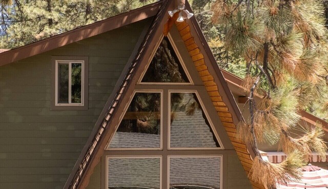 Cloud 9 Cozy A-Frame | Wrightwood Escape
