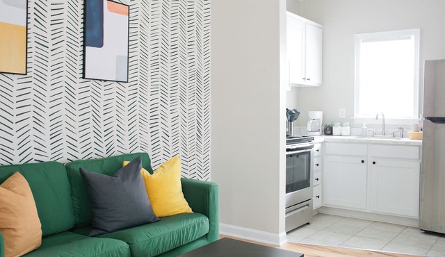Come back, sleep well, and feel at home—minutes from Maxwell and downtown.