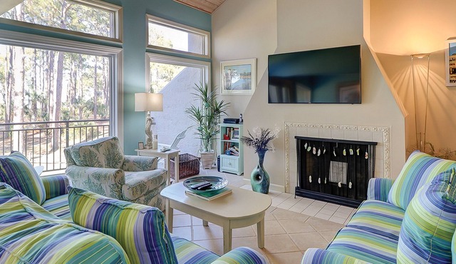 Condo steps away from beach with pool & view of Calibogue Sound