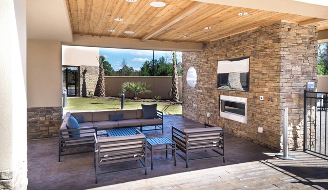 Courtyard Jacksonville