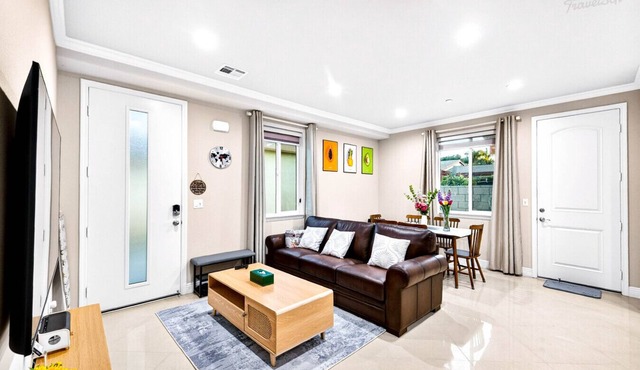 Cozy 3BR Backhouse + Near DTLA & Shops #TravelSGV