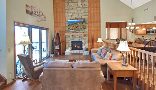 Cumberland 4 | Fireplace, Restaurant, Pool, Spa
