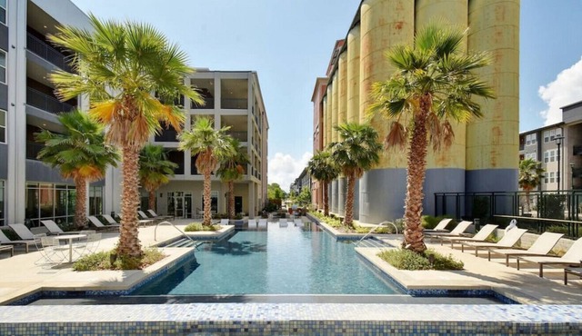 Eclectic Staycation|Near Downtown|Alamo|Pearl