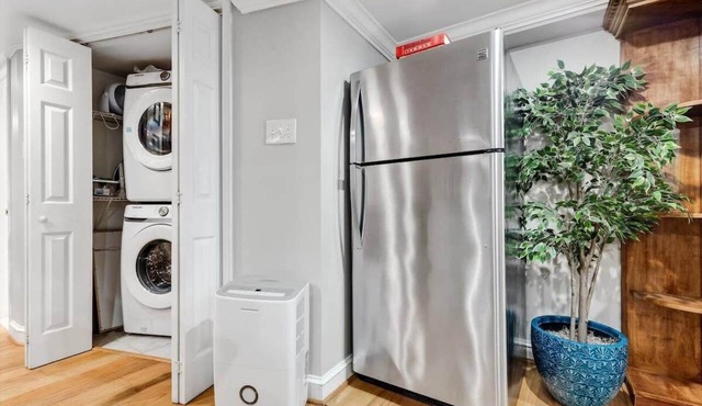 Entire 1-BR Apt in NoMa/Eckington