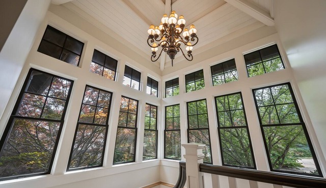 Escape at Bright's Creek Reserve: Large 5 BR Home w/ Mountain Views and Private Pool!