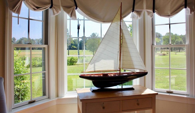 Exquisite Riverfront Living! Newly renovated; convenient to historic sites.