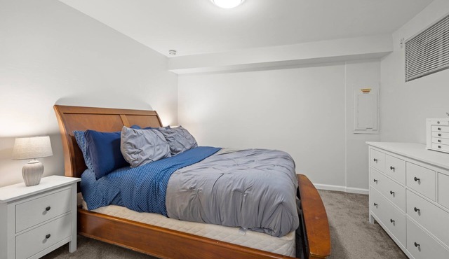Furnished, Cozy Family/Pet-Friendly 1B1B Basement in Home with Turnkey Amenities