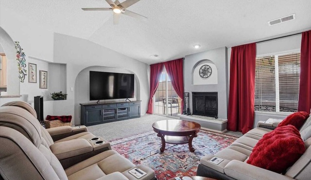 Gunnison Getaway - - No House guests without prior approval from host.