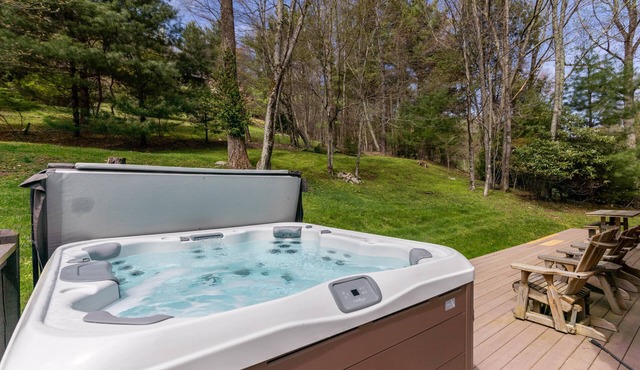 Hemlock Hideaway: Quiet Neighborhood Cabin Near Boone & Blowing Rock with Firepit, Yard, & Hot Tub!